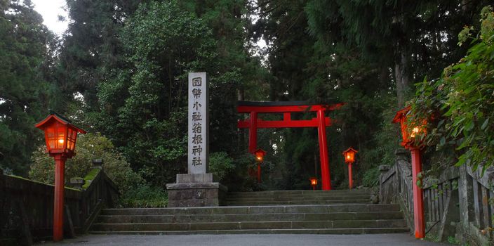 hakone japanese shinto shrine