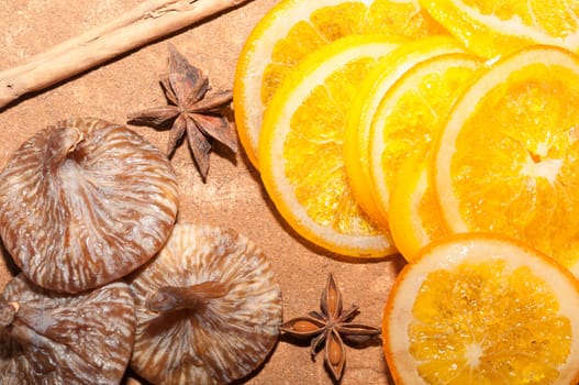 Dried figs and oranges with cinnamon