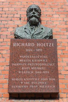 Bust and plaque commemorating Richard Holtze (1824-1891) – co-founder of the city of Katowice, first chairman of the Municipal Council in the years of 1866-1891.