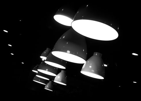 Suspension lamps in black and white