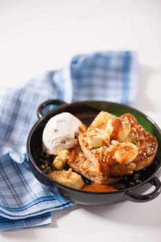 Ice cream and toast with banana and Thai tea ceramel sauce