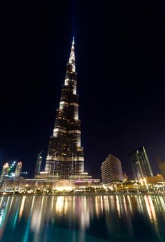 burj Khalifa, Dubai, look through the pool