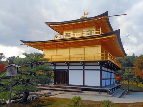 Kinkakuji-temple in Kyoto