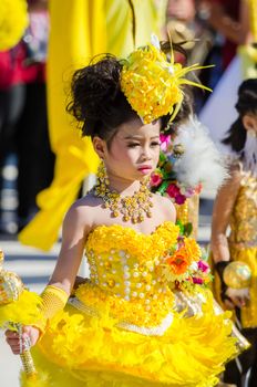 SINGBURI - NOVEMBER 27 : Parade for sporting day of The Anuban Singburi School on November 27, 2015 at Singburi, Thailand.