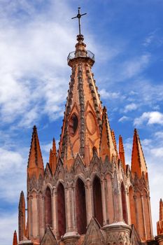 Parroquia Archangel Church Cross San Miguel de Allende, Mexico. Parroaguia created in 1600s and facade created in 1880s.

