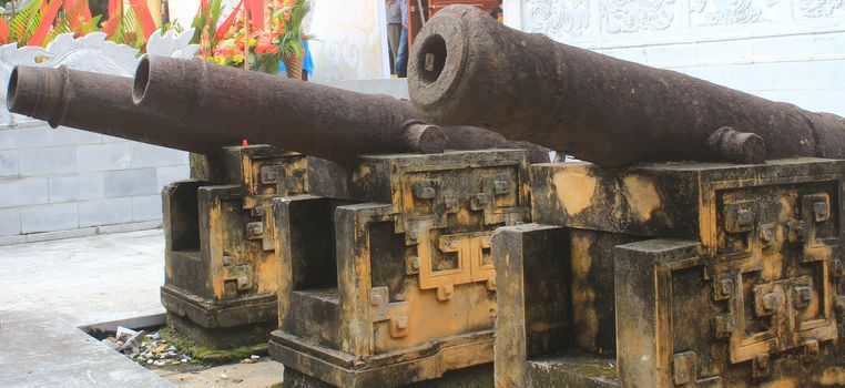 cannonballs in Vietnam