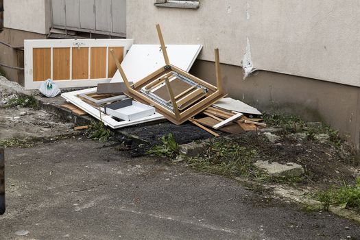 A pile of trash and debris on a contruction site