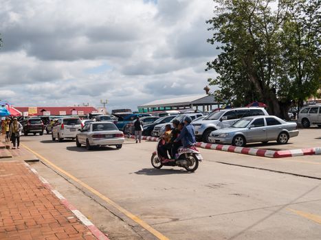 Lampang - December 5 : Don Muang Airport on December 5 , 2015 People in holiday  travel which horse carriage in temple Phrathat Lampang Luang in Lampang, Thailand Thailand.