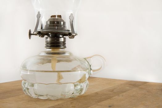 Oil lamp able to be used during a power outage