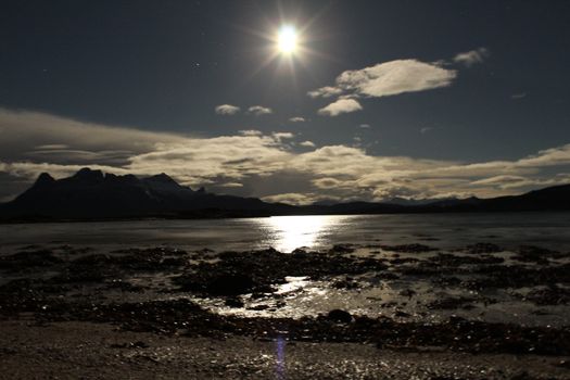 Måneskinn, monshine, Hamarøy