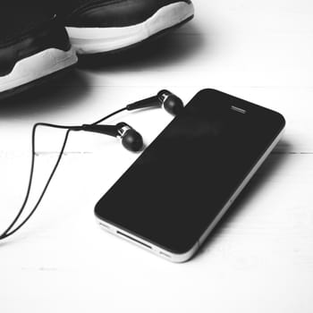 fitness equipment:running shoes,smartphone black and white color style