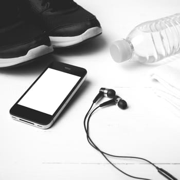 fitness eqiupment:running shoes,water bottle,towel,smart phone black and white color style