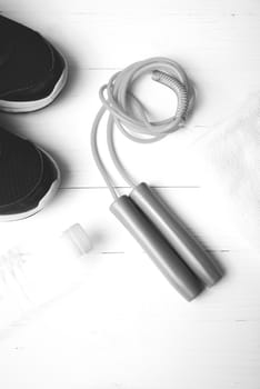 fitness equipment:running shoes,water bottle,towel,rope black and white color style
