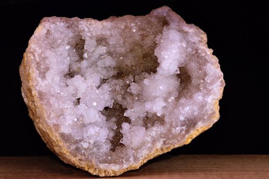 SAMPLES OF CRYSTALS PHOTOGRAPHED IN MACRO.