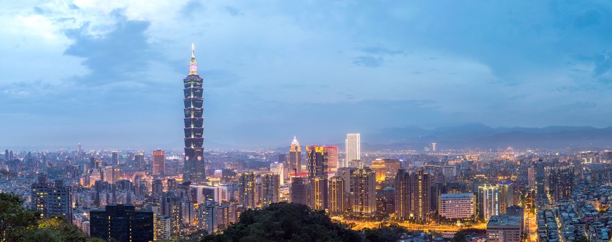 Taipei, Taiwan skylines building at dusk panorama