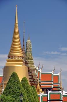 Grand Palace was built as the final resting place of the Emerald Buddha ( Phra Kaeo) surrounded by the kings residence, it is Thailands holiest temple