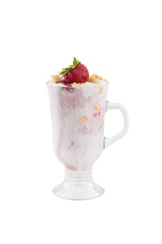Berry cobbler shake, mix berry milk shake with strawberry and crackers