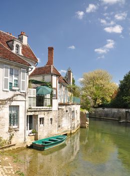 Tonnerre in the Morvan, Burgundy, France sits on the River Armancon. Famed for theTonnerre Fosse Dionne wash house