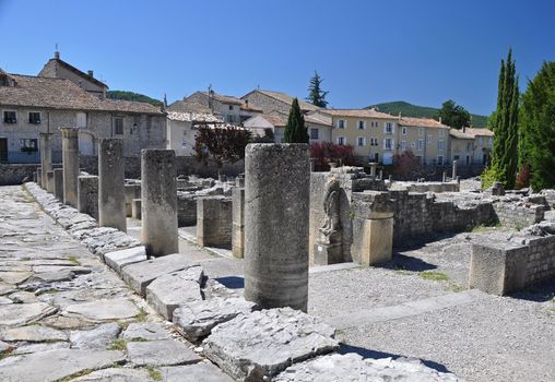 La Villasse, these extensive Roman ruins are at Vaison-La-Romaine, Provence, France. These Gallo-Roman remains are situated in the very centre of the fascinating ancient town of Vaison-La-Romaine. The ruins shown are the main shopping street at Quartier de la Villasse.