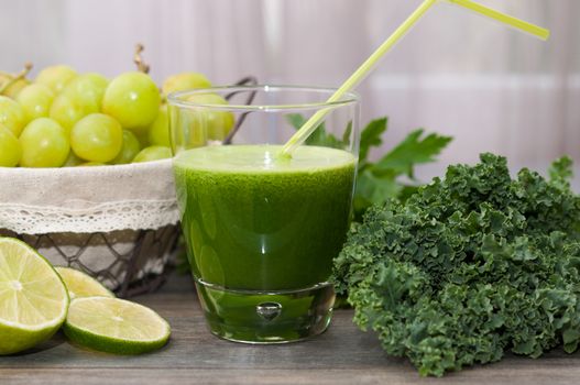 Green detox juice with fruits and vegetables