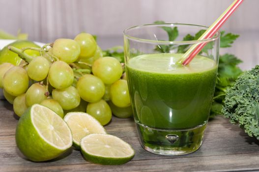 Green detox juice with fruits and vegetables