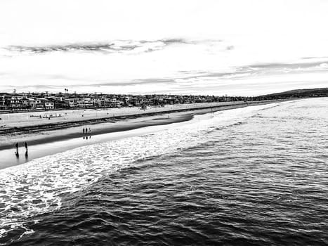 Manhattan beach, USA in black and white