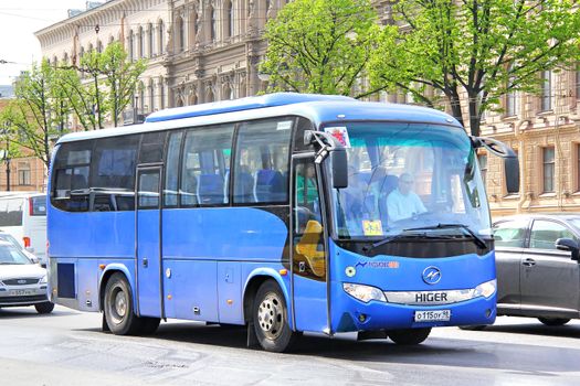 SAINT PETERSBURG, RUSSIA - MAY 25, 2013: Blue Higer KLQ6840 interurban coach at the city street.