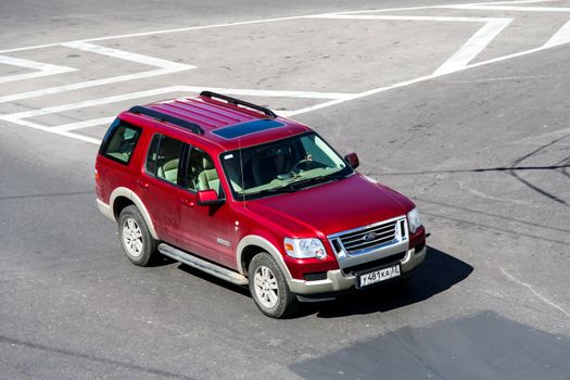 VLADIMIR, RUSSIA - AUGUST 24, 2011: Motor car Ford Explorer at the city street.