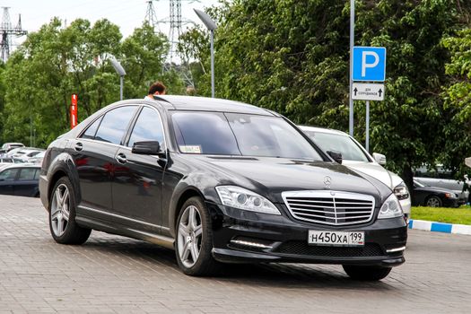 MOSCOW, RUSSIA - JUNE 2, 2012: Motor car Mercedes-Benz W221 S-class at the city street.