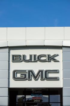 VALENCIA, CA/USA - JANUARY 13, 2016: Buick GMC automobile dealership exterior and logo.