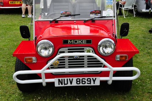 Front view of mini moke convertable