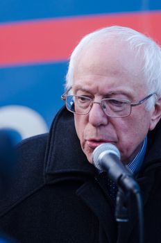 USA, Underwood: With the Iowa caucuses less than two weeks away, Democratic presidential candidate Bernie Sanders speaks outside U.M.B.A. Hall in Underwood, Iowa on January 19, 2016.