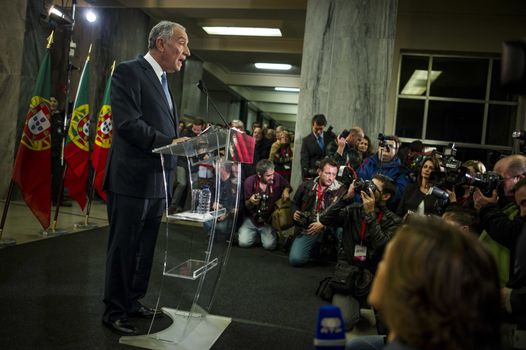  Center-right candidate Marcelo Rebelo de Sousa won the presidential elections 2016 with the majority of the votes on January 24, 2016.  The 67-year-old won 52% of the votes.  His closest rival, leftist Antonio Sampaio da Novoa, is polling 22%.       
