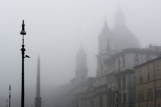 Rome, Italy, 28 jan 2016: Piazza Navona wrapped in an unusual fog