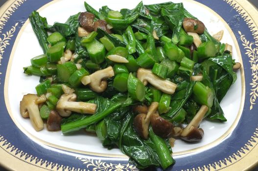 Stir fried green kale and mushroom