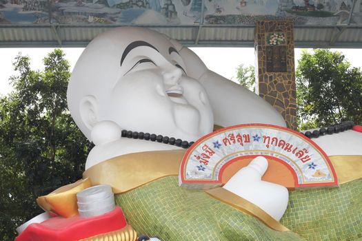 old China Man smiled big statue