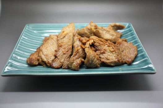 Stir fry pork with pepper