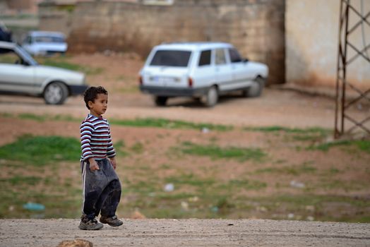 many children returning into Konbane with their parents. 3.4.2015, Kobane, Syria