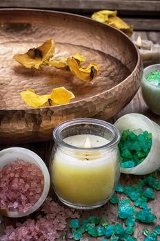 sea salt and accessories for a rejuvenating Spa sessions