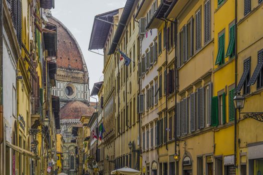 a view fo brunelleschi's dome in Florence