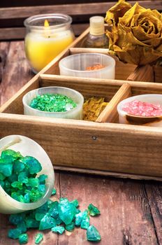 Mineral flavored salt for relaxation and massage in retro style