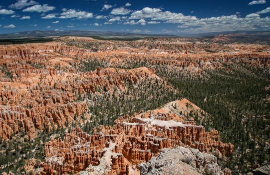 Bryce Canyon National Park in Utah is a marvel of rock formations (hoodoos) hiking trails and scenic views.