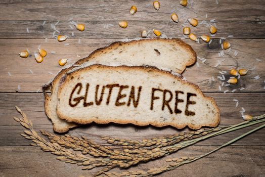 Logo gluten free grigliato su pane