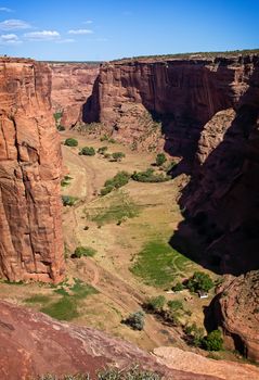 ancient native American trails and dwellings can all be found in Canyon de Chelly National Monument in Arizona.