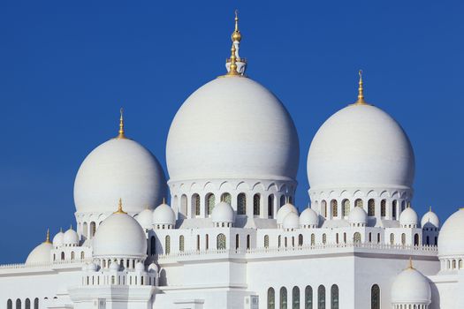 Horizontal view of famous Sheikh Zayed Grand Mosque, UAE