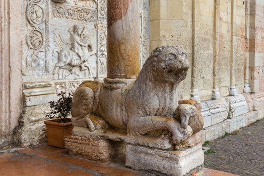 Animal column-bearing figure in the church of San Zeno in Verona