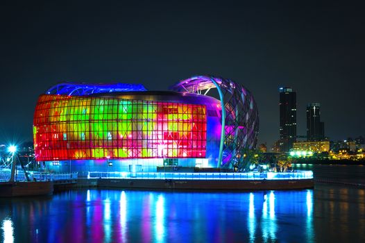 SEOUL - AUGUST 3: Colorful of Seoul Floating Island. It is an artificial island located in Han river. Photo taken on August 3,2015 in Seoul, South Korea.