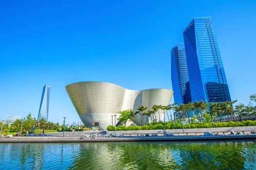 INCHEON, SOUTH KOREA - MAY 20 : Songdo Central Park is the green space plan,inspired by NYC. Photo taken May 20,2015 in Incheon, South Korea.