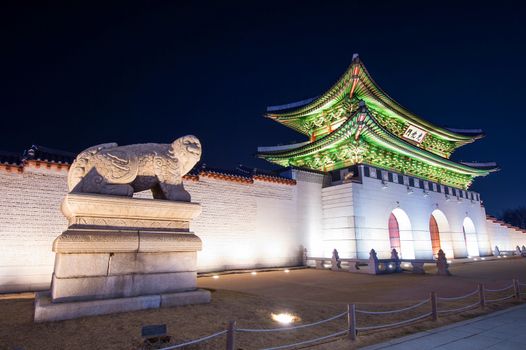 Geyongbokgung Palace at night in Seoul, South Korea.