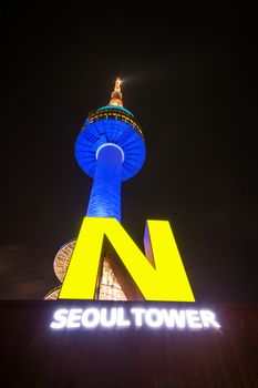 SEOUL - MARCH 28 : N Seoul Tower Located on Namsan Mountain in central Seoul. Photo taken on March 28,2015 in seoul,South Korea.